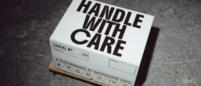 Handle with Care (c) Joëlle Desmet